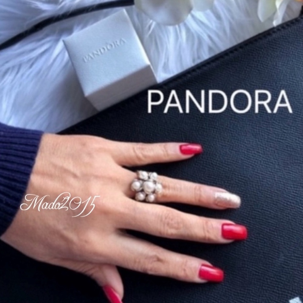 NIB PANDORA Ring New in Box White freshwater pearls
Size: 54/7 - Picture 5 of 13